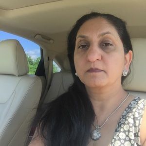 Meet your Posher, Harmala